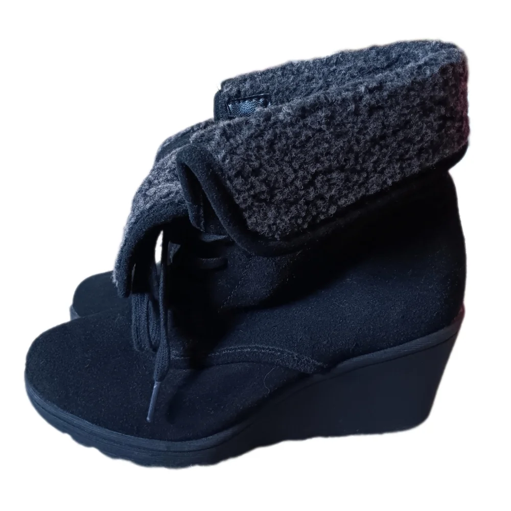 🖤 White Mountain Black Suede Leather Wedge Heels Ankle Boots Wool Laces 6.5